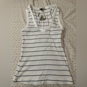 Universal thread ribbed striped tank size Medium